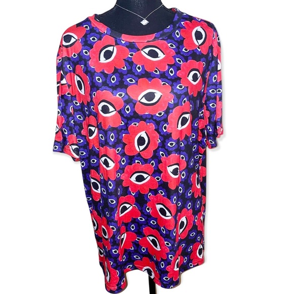 Shein eyes plus size tee - Picture 4 of 7